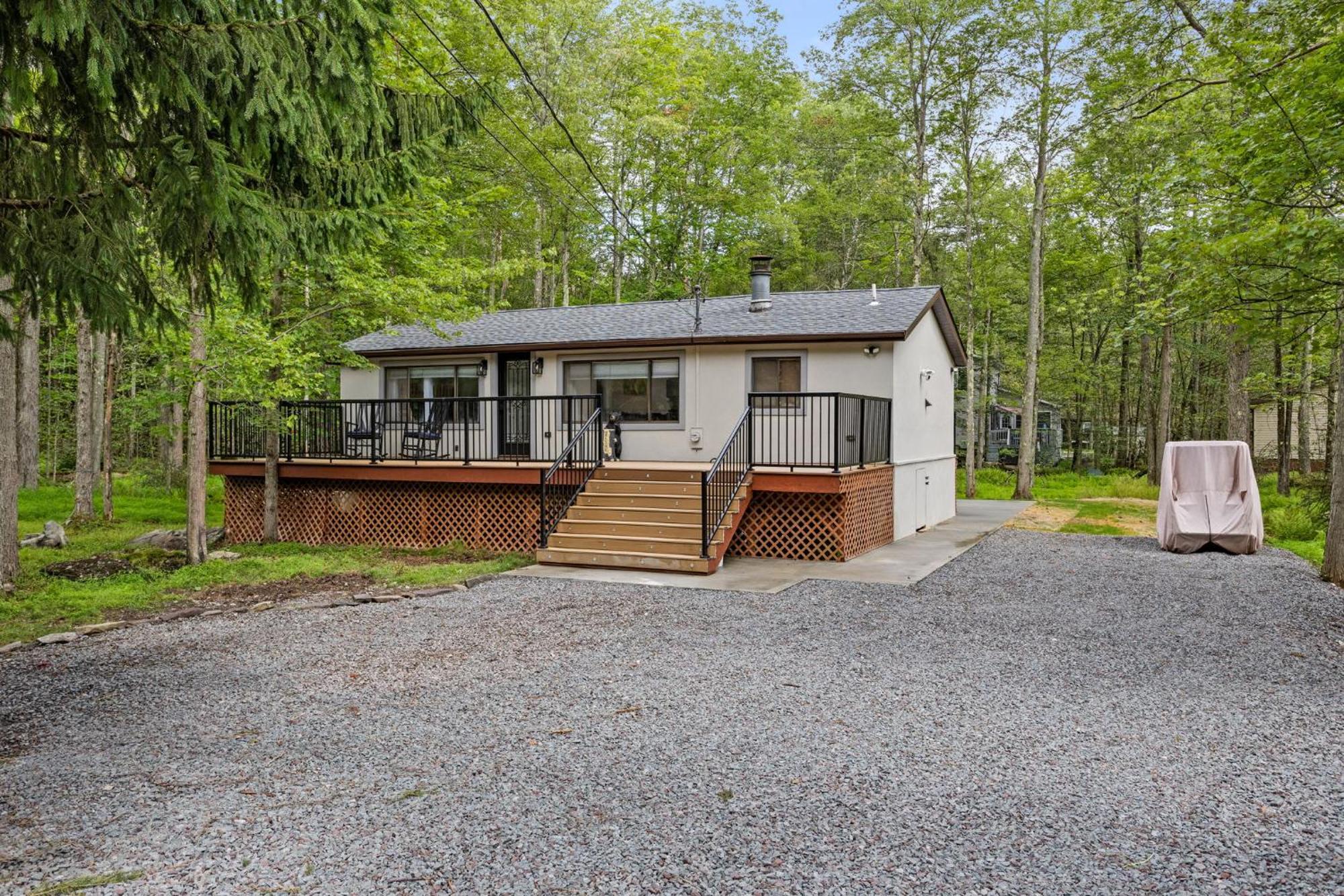 The Cozy Cubhouse Perfect Couples Getaway *