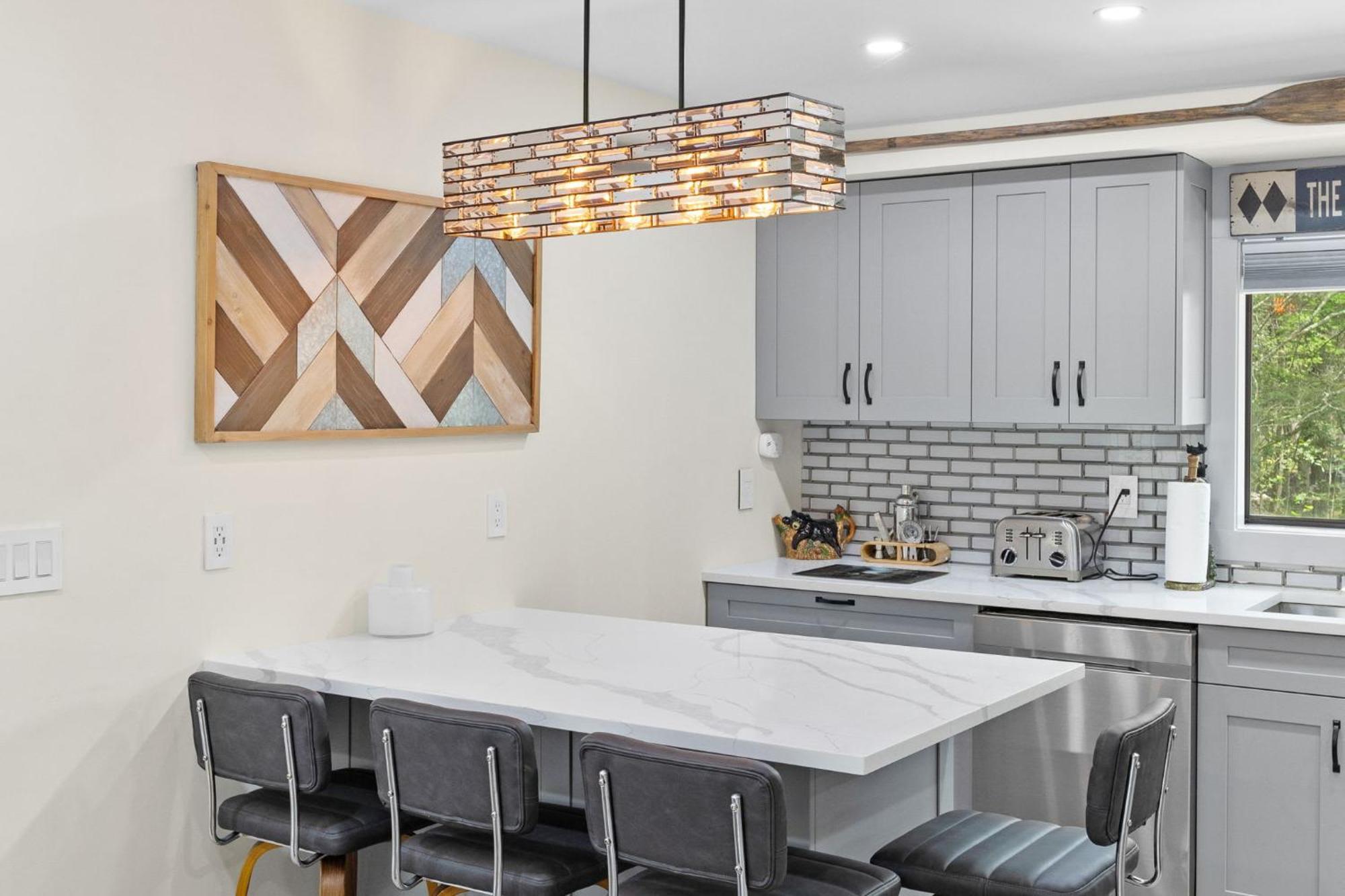 The Cozy Cubhouse Perfect Couples Getaway * Thornhurst