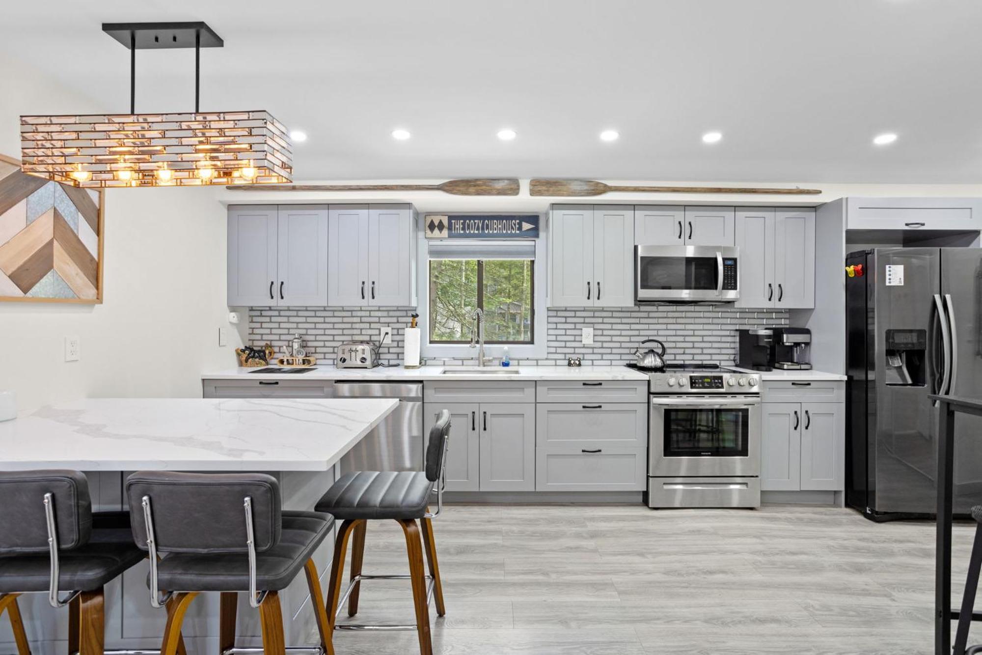 The Cozy Cubhouse Perfect Couples Getaway Thornhurst